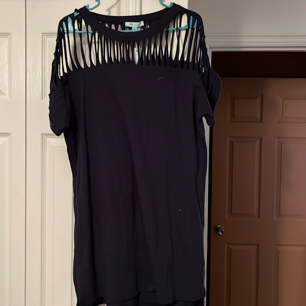 Navy women’s t-shirt dress